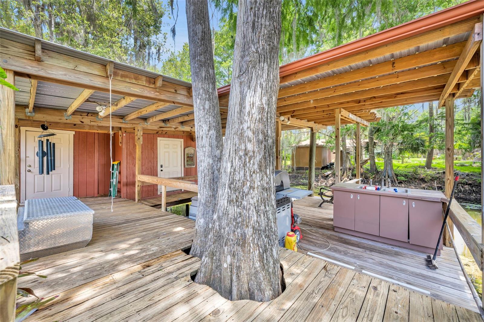 4885 CR 307, LAKE PANASOFFKEE, FL, 33538