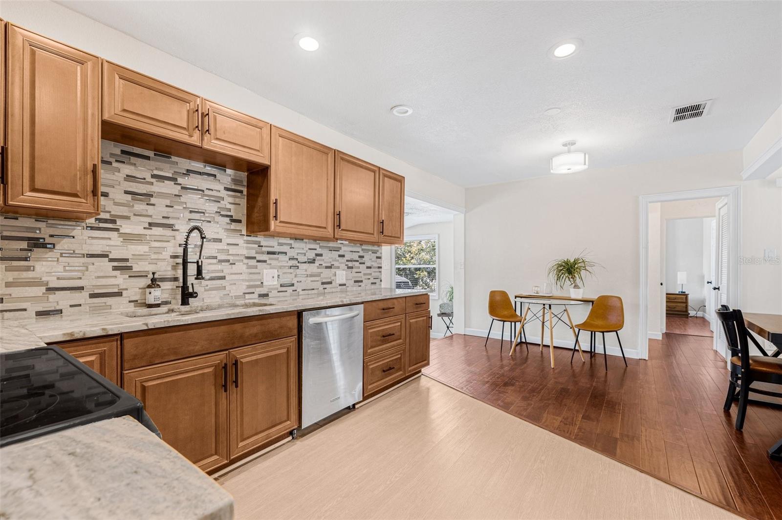 3301 9TH AVE N, ST PETERSBURG, FL, 33713