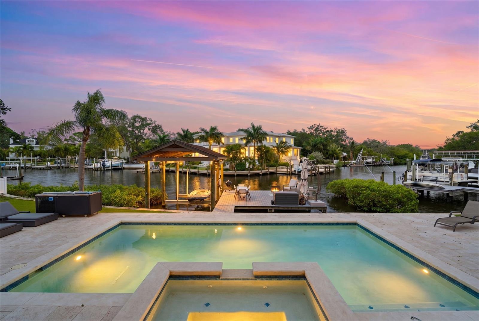 4905 W SPRING LAKE DR, TAMPA, FL, 33629