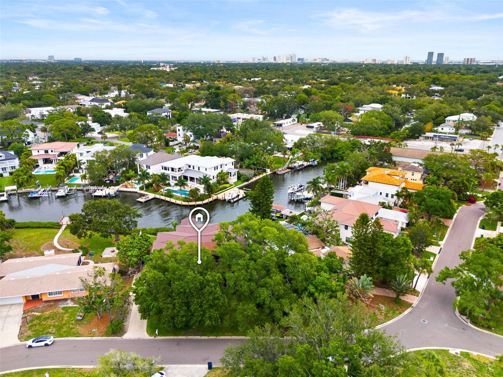 4905 W SPRING LAKE DR, TAMPA, FL, 33629