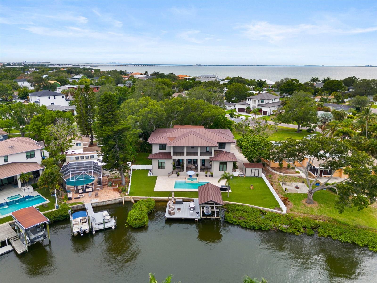 4905 W SPRING LAKE DR, TAMPA, FL, 33629