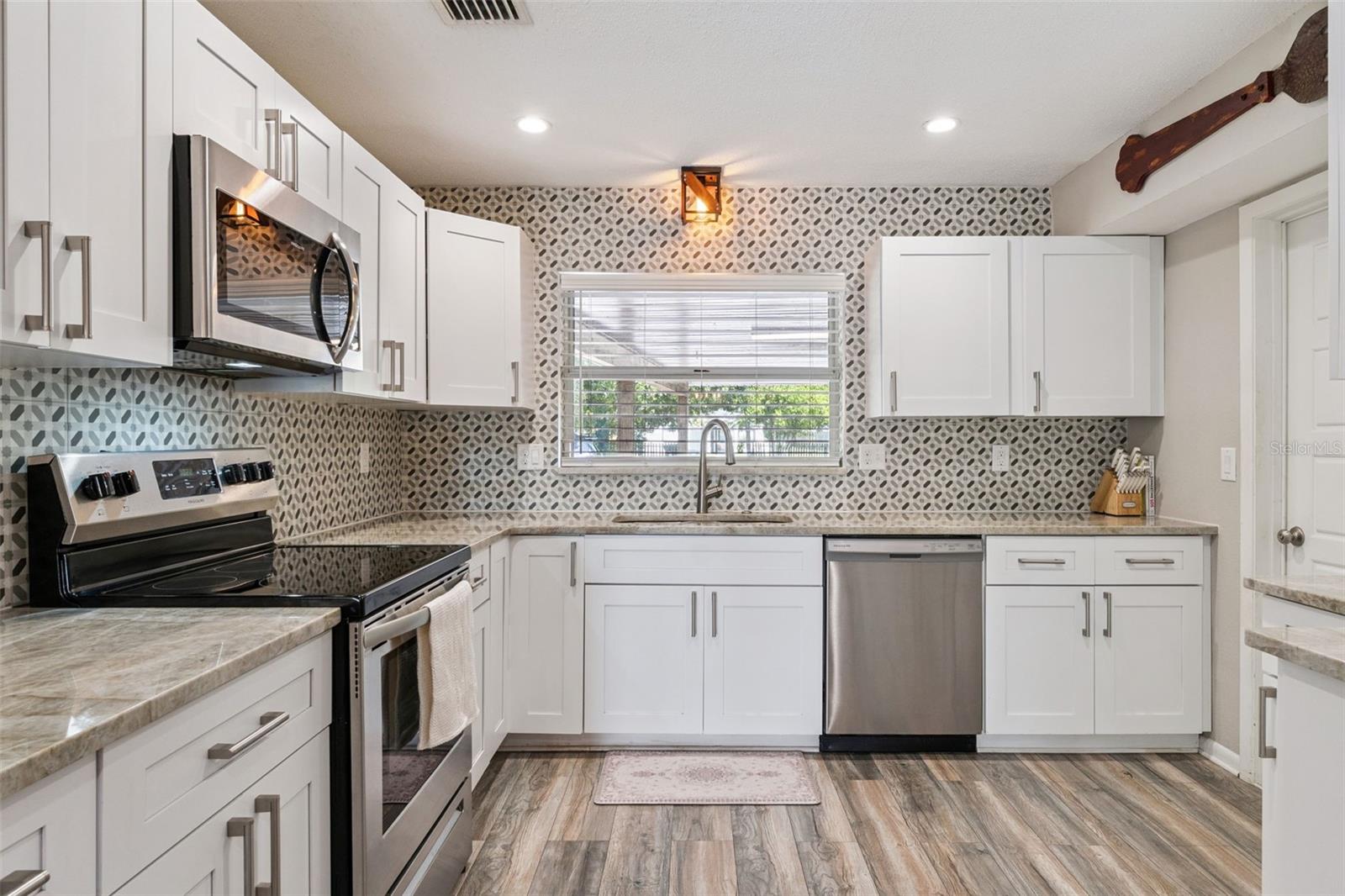 2609 S CRYSTAL LAKE DR, ORLANDO, FL, 32806