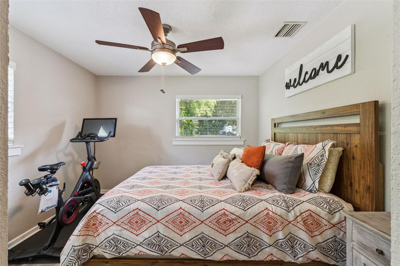 2609 S CRYSTAL LAKE DR, ORLANDO, FL, 32806