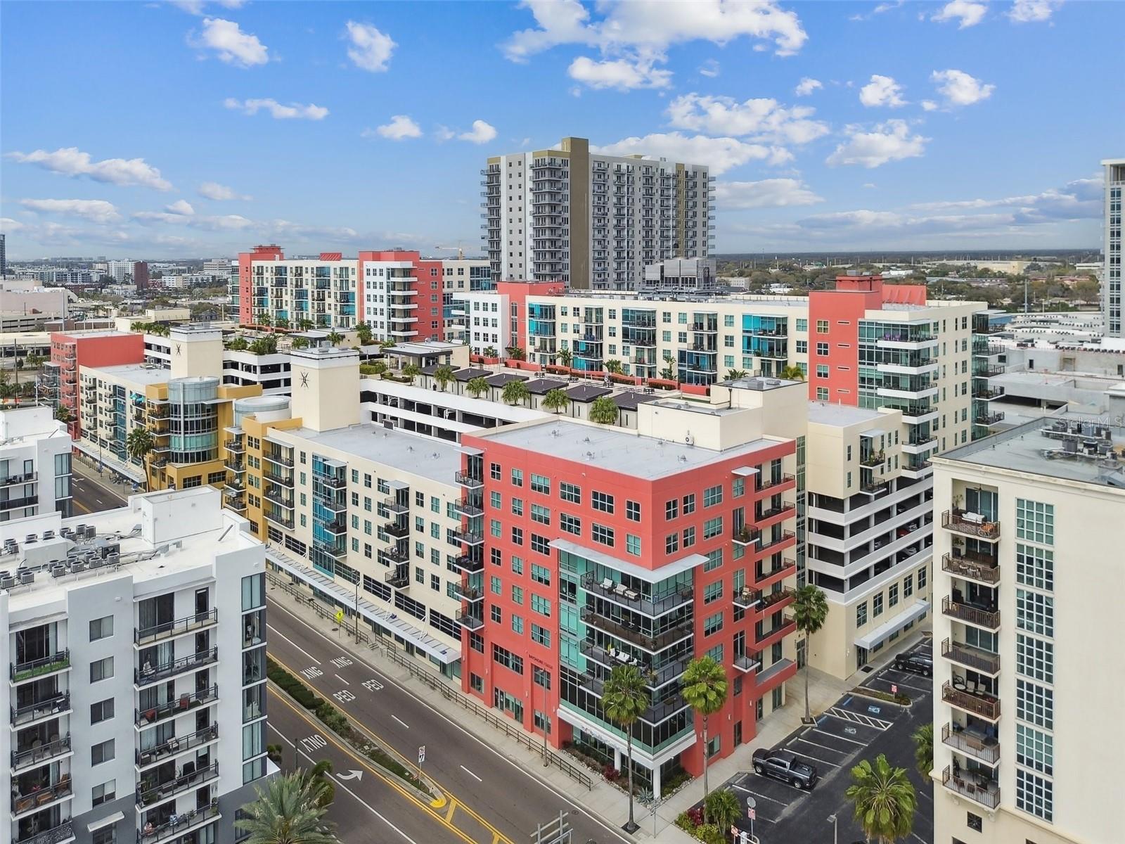 GRAND CENTRAL AT KENNEDY RESID, TAMPA, FL, 33602