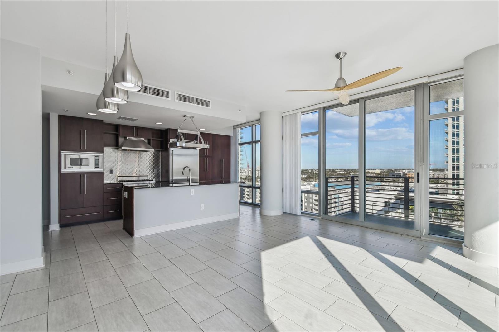 GRAND CENTRAL AT KENNEDY RESID, TAMPA, FL, 33602