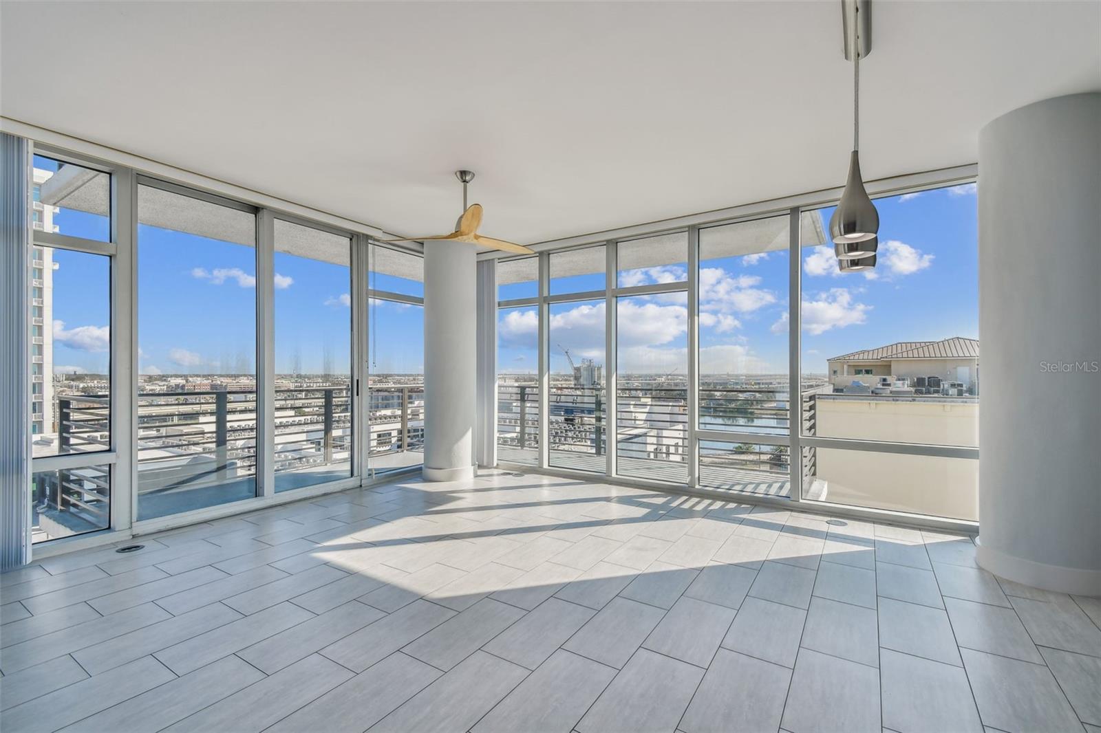 GRAND CENTRAL AT KENNEDY RESID, TAMPA, FL, 33602