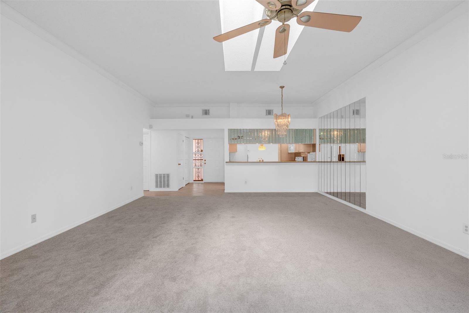 8237 BREEZE COVE LN, ORLANDO, FL, 32819