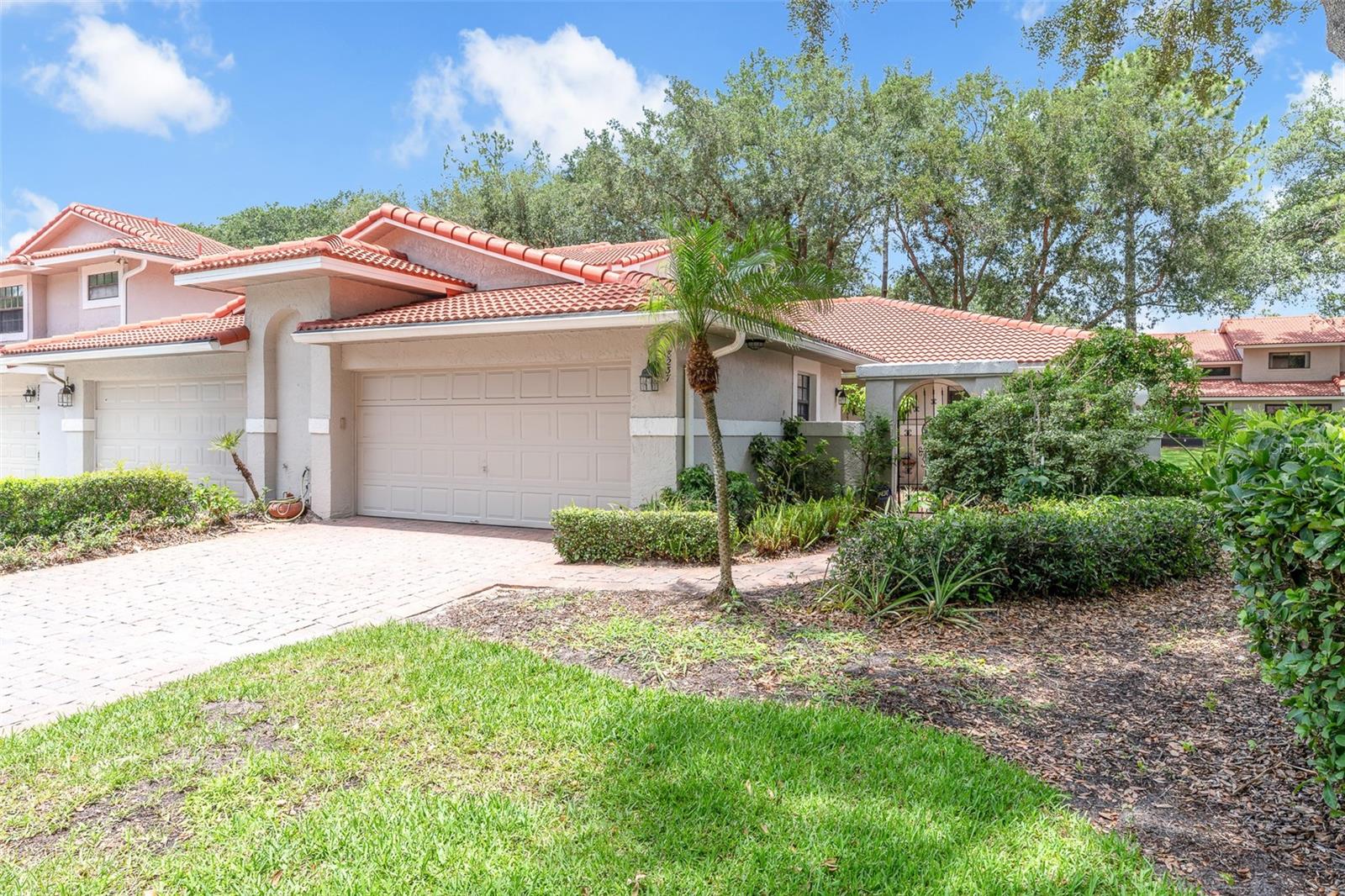 8237 BREEZE COVE LN, ORLANDO, FL, 32819