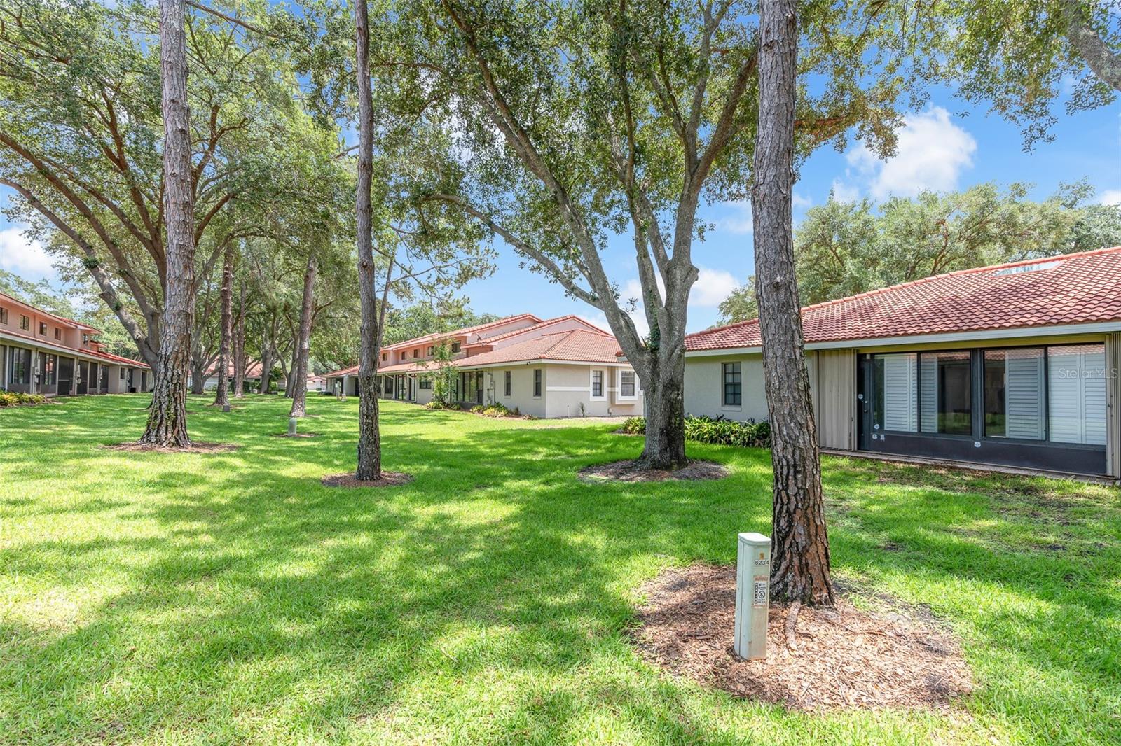 8237 BREEZE COVE LN, ORLANDO, FL, 32819
