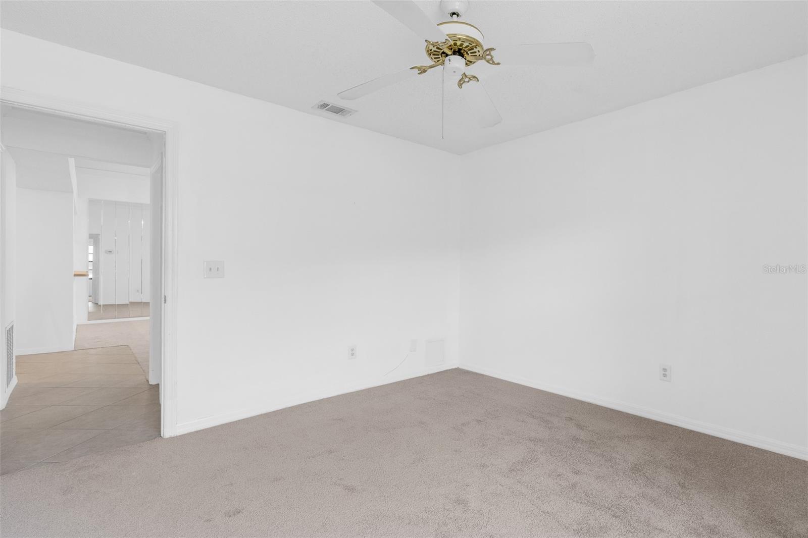 8237 BREEZE COVE LN, ORLANDO, FL, 32819