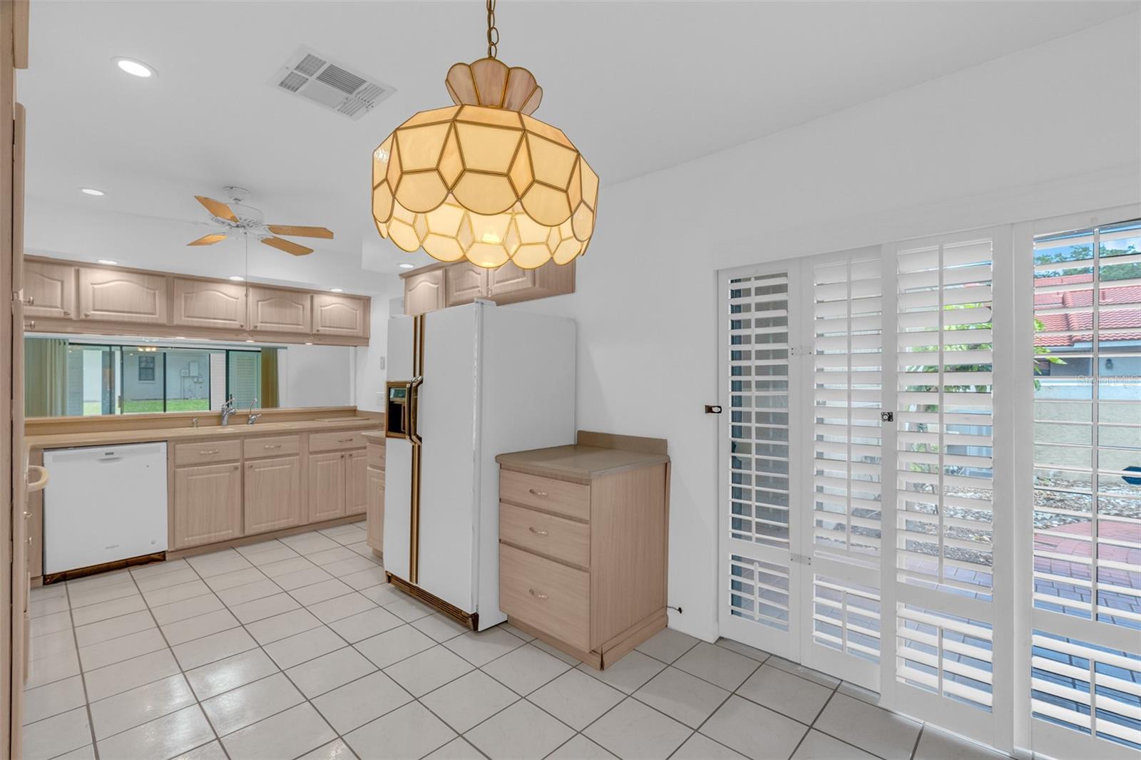 8237 BREEZE COVE LN, ORLANDO, FL, 32819