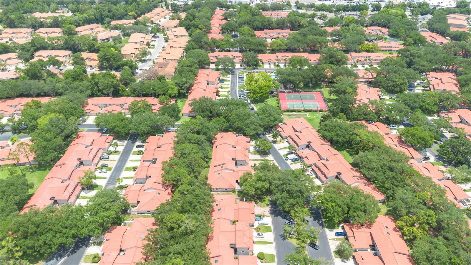 8237 BREEZE COVE LN, ORLANDO, FL, 32819