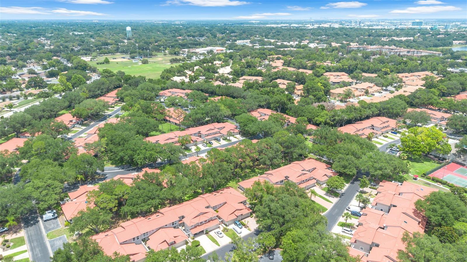 8237 BREEZE COVE LN, ORLANDO, FL, 32819