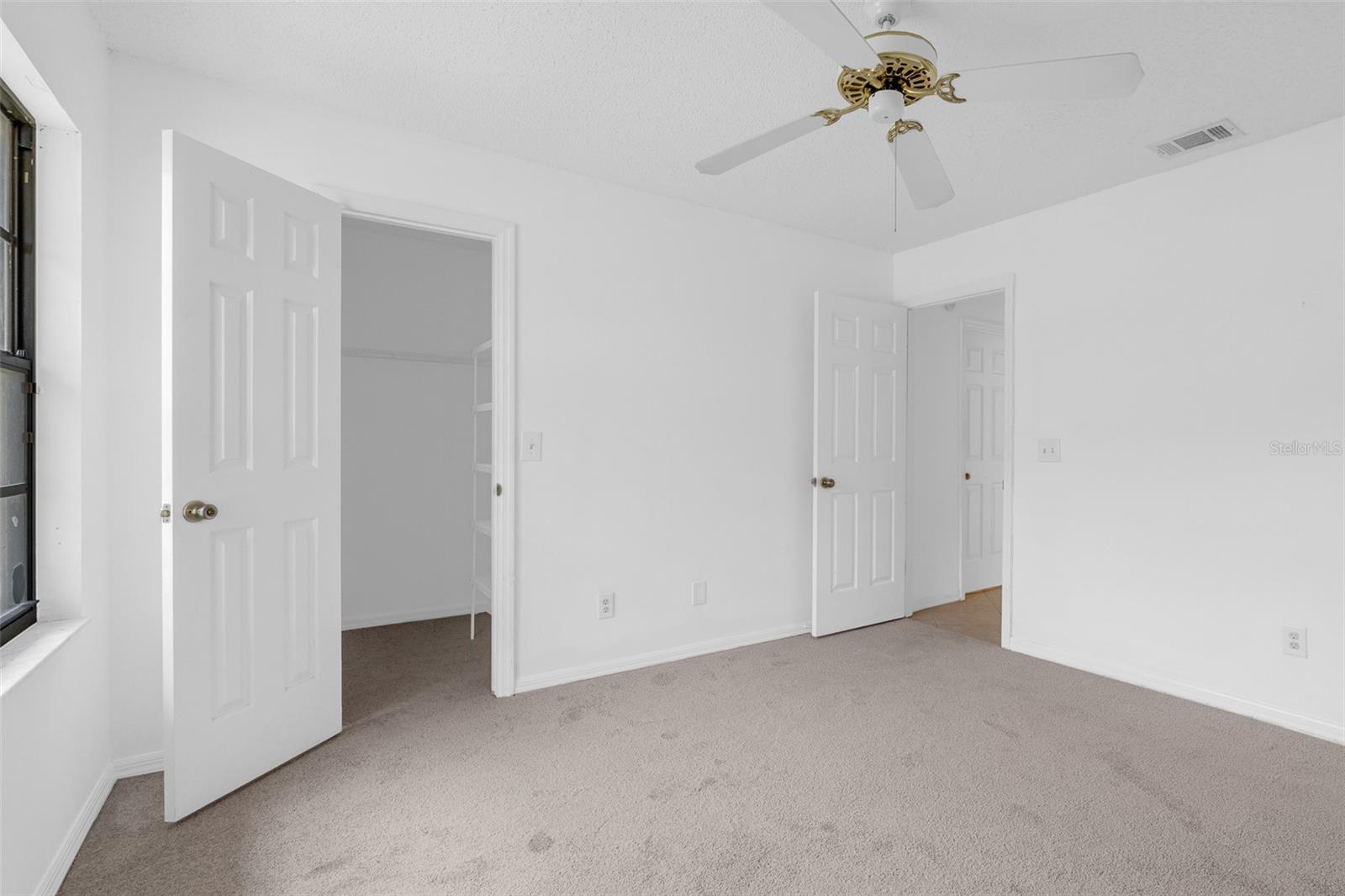8237 BREEZE COVE LN, ORLANDO, FL, 32819