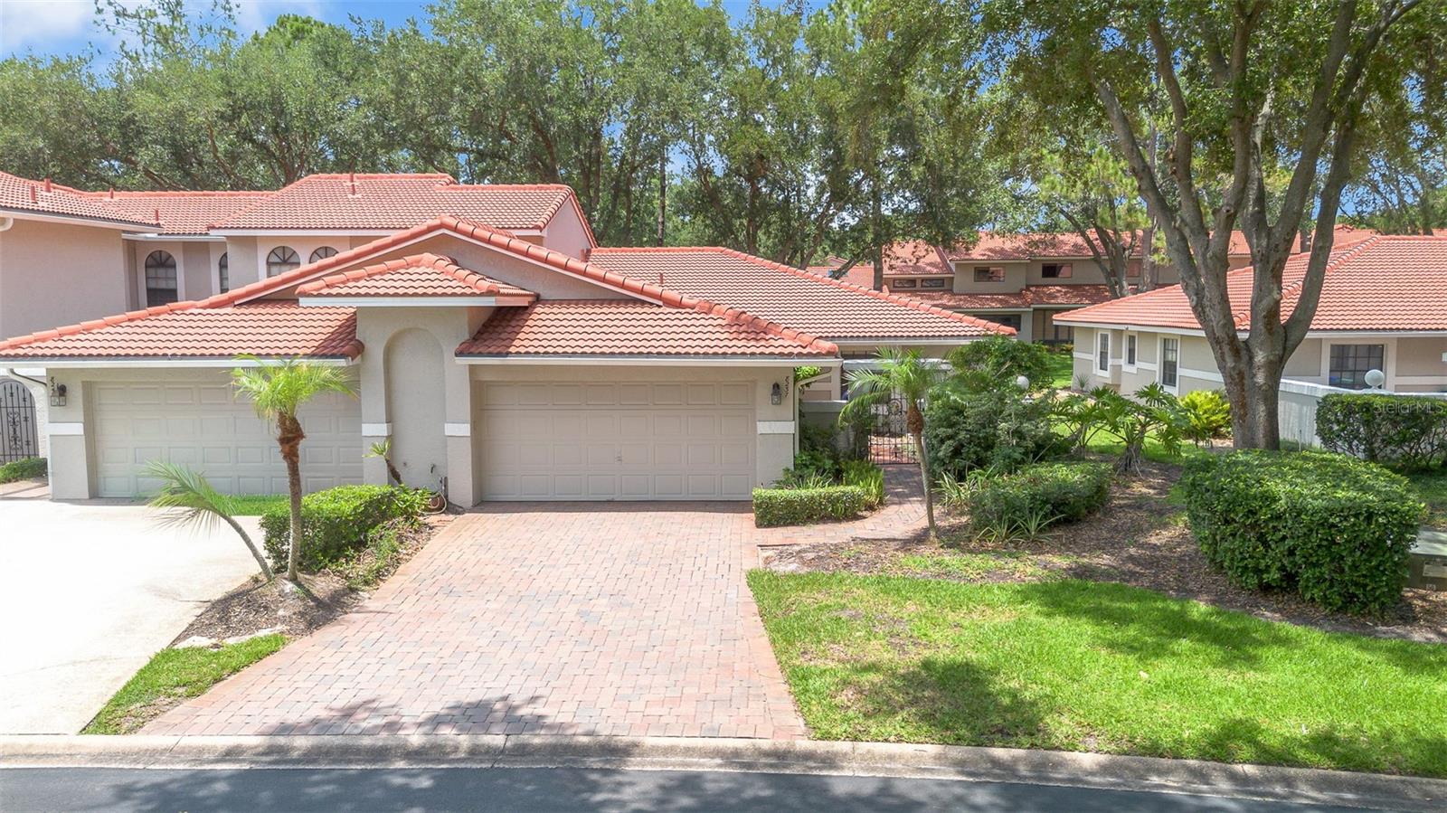 8237 BREEZE COVE LN, ORLANDO, FL, 32819