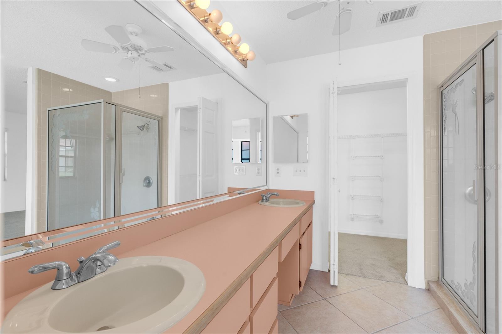 8237 BREEZE COVE LN, ORLANDO, FL, 32819