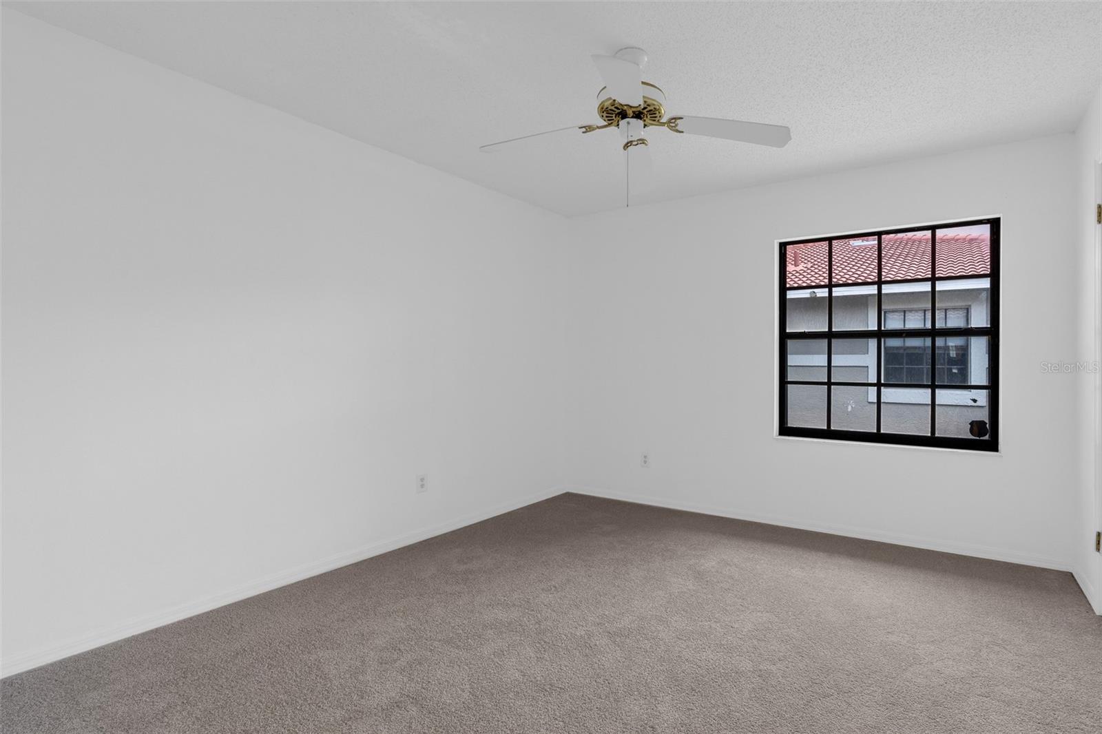 8237 BREEZE COVE LN, ORLANDO, FL, 32819