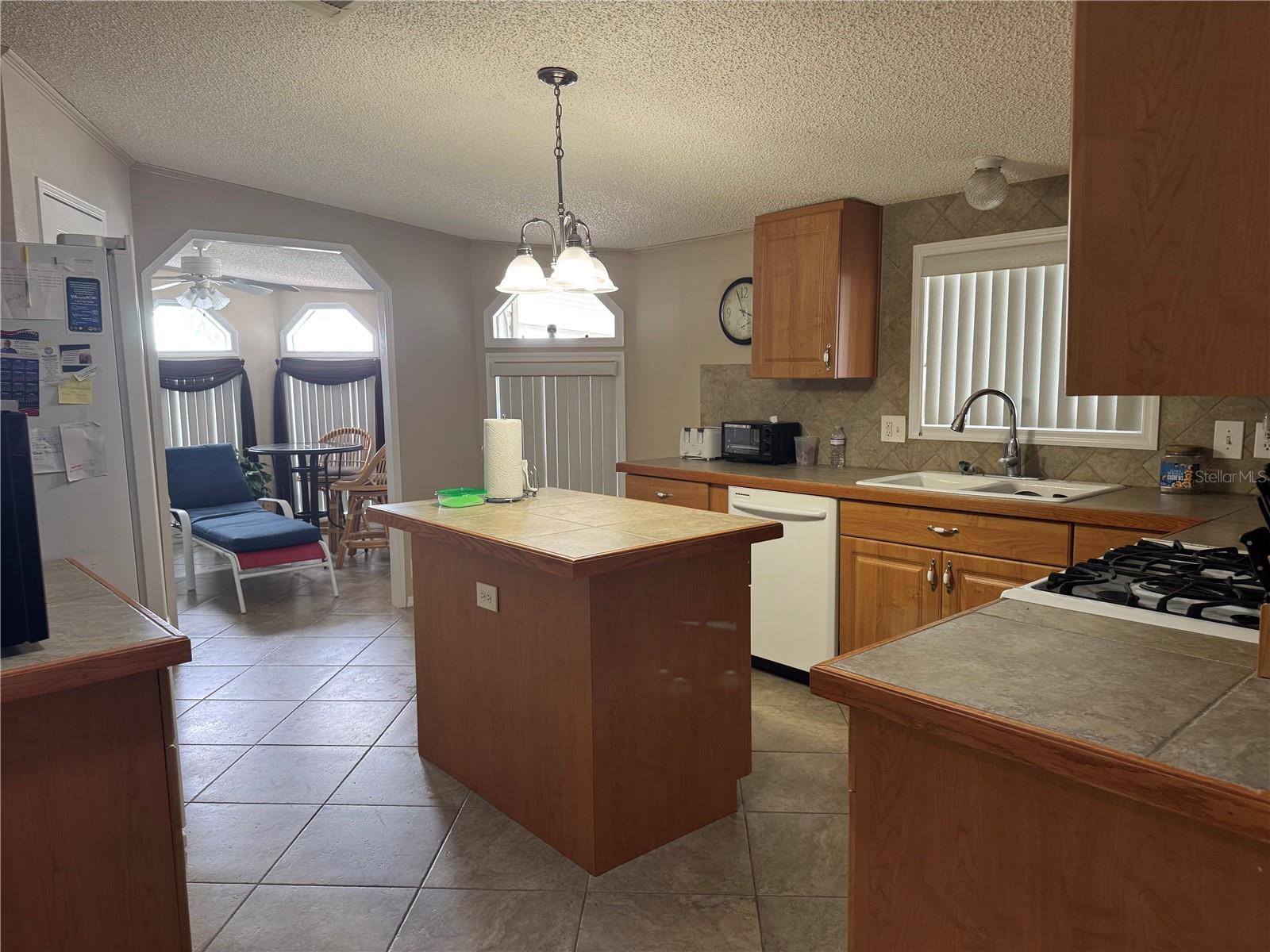 8104 STONEY BRIDGE DR, NEW PORT RICHEY, FL, 34653