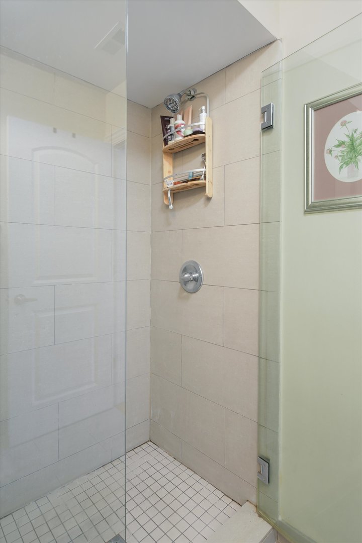 2222 W Belden Avenue, Chicago, IL 60647