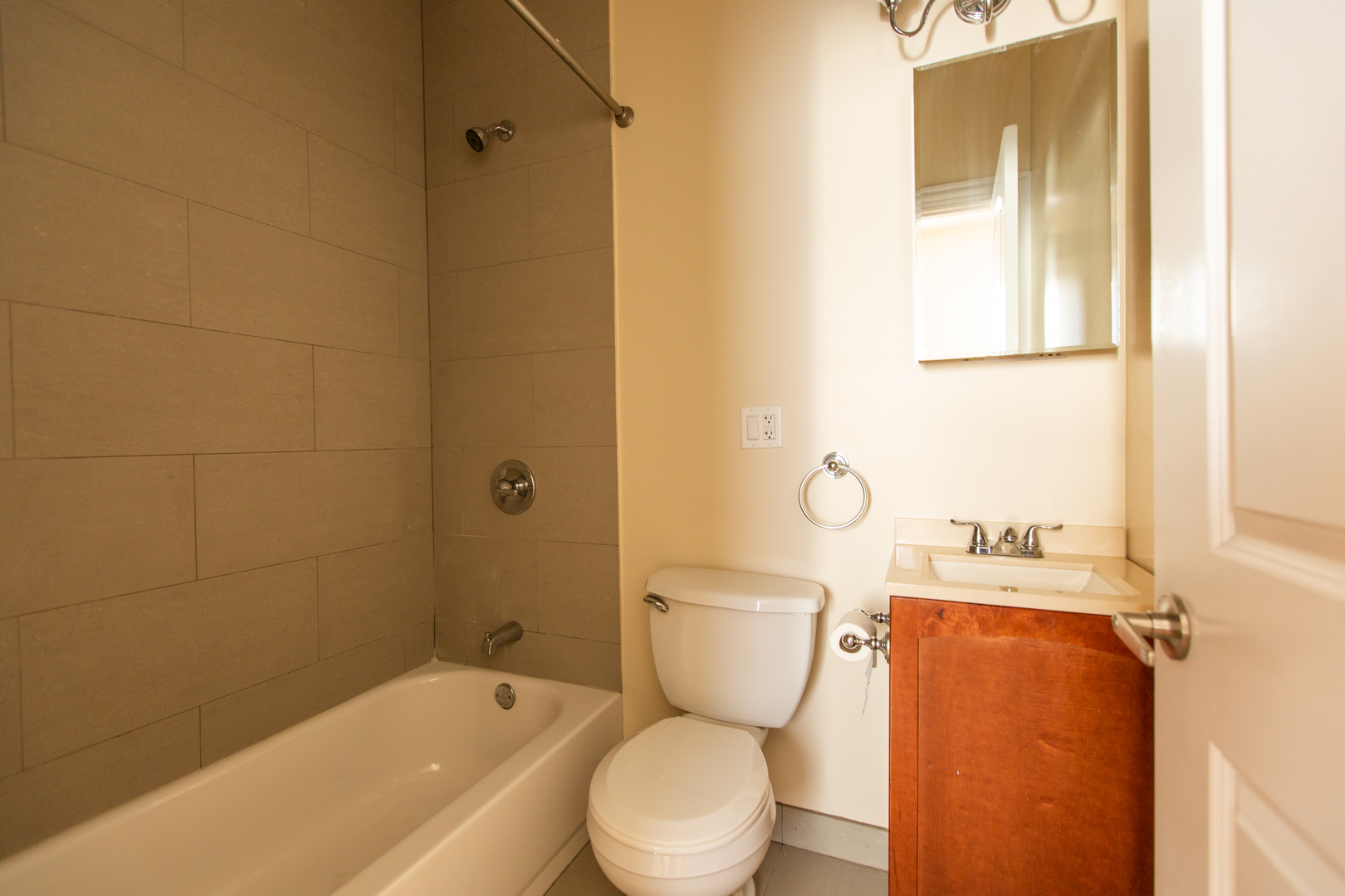 2222 W Belden Avenue, Chicago, IL 60647