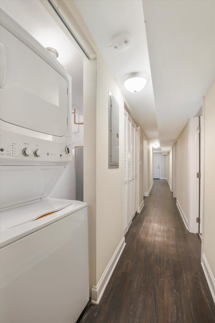 2222 W Belden Avenue, Chicago, IL 60647