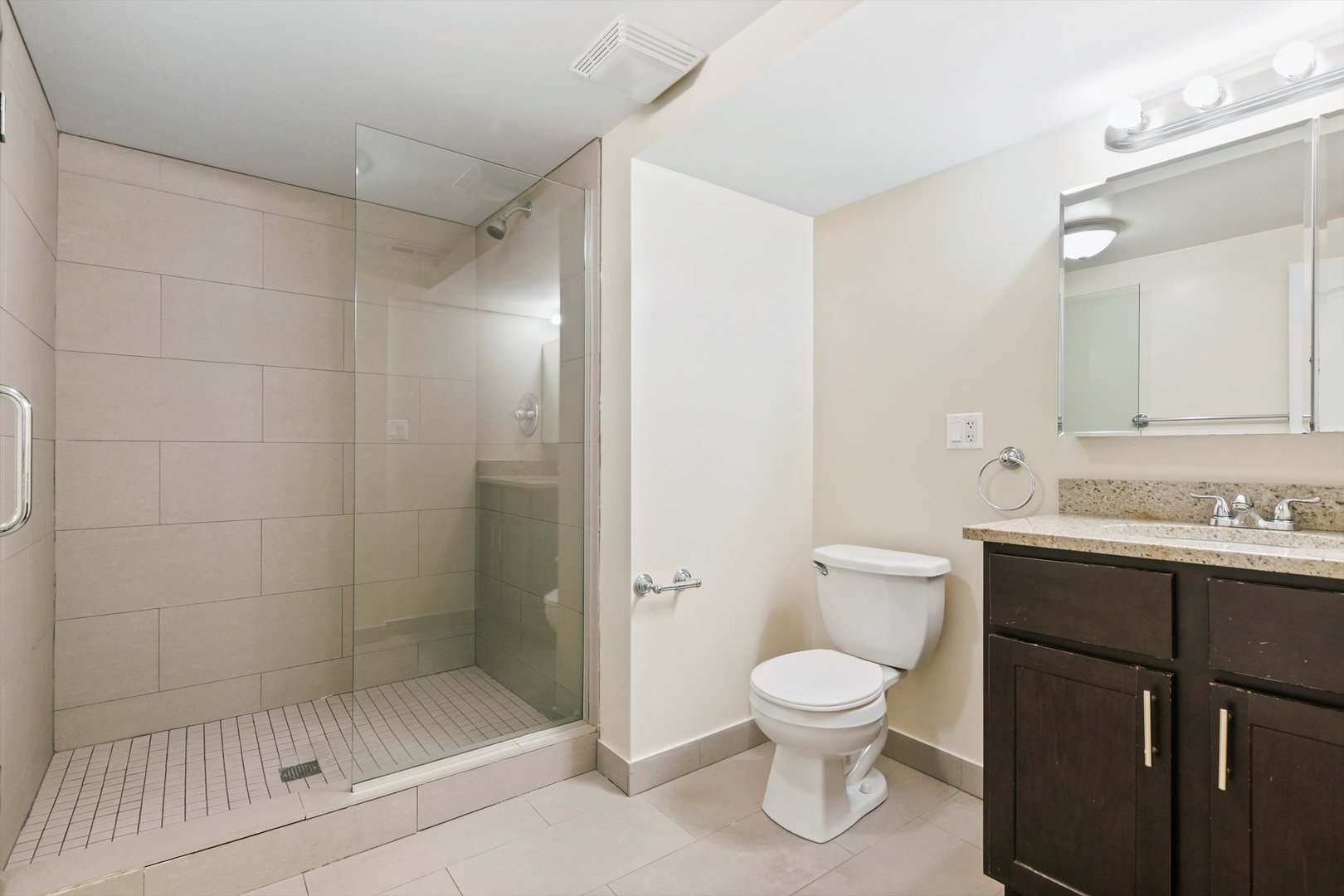 2222 W Belden Avenue, Chicago, IL 60647