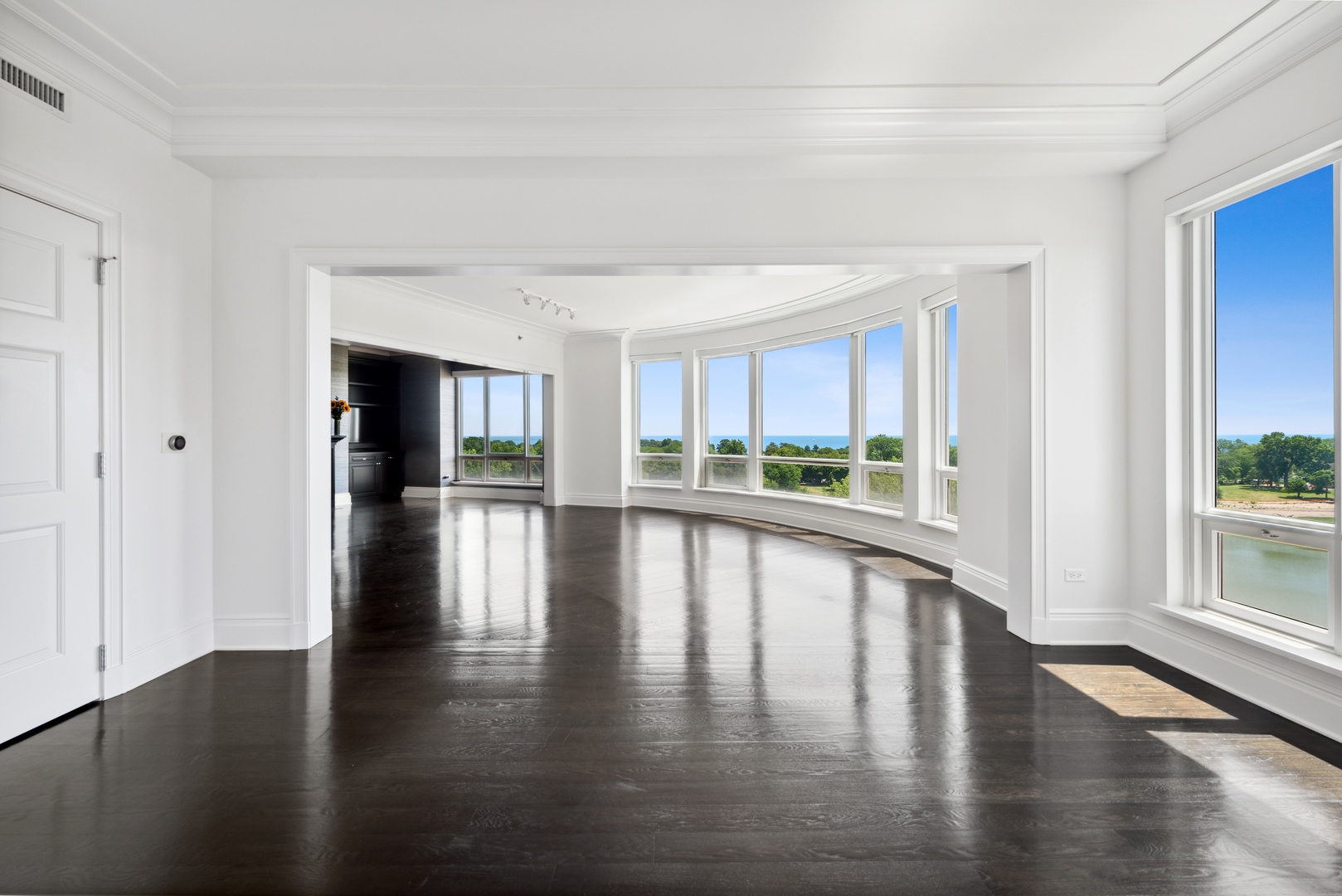 MLS #MRD11738135 image #8