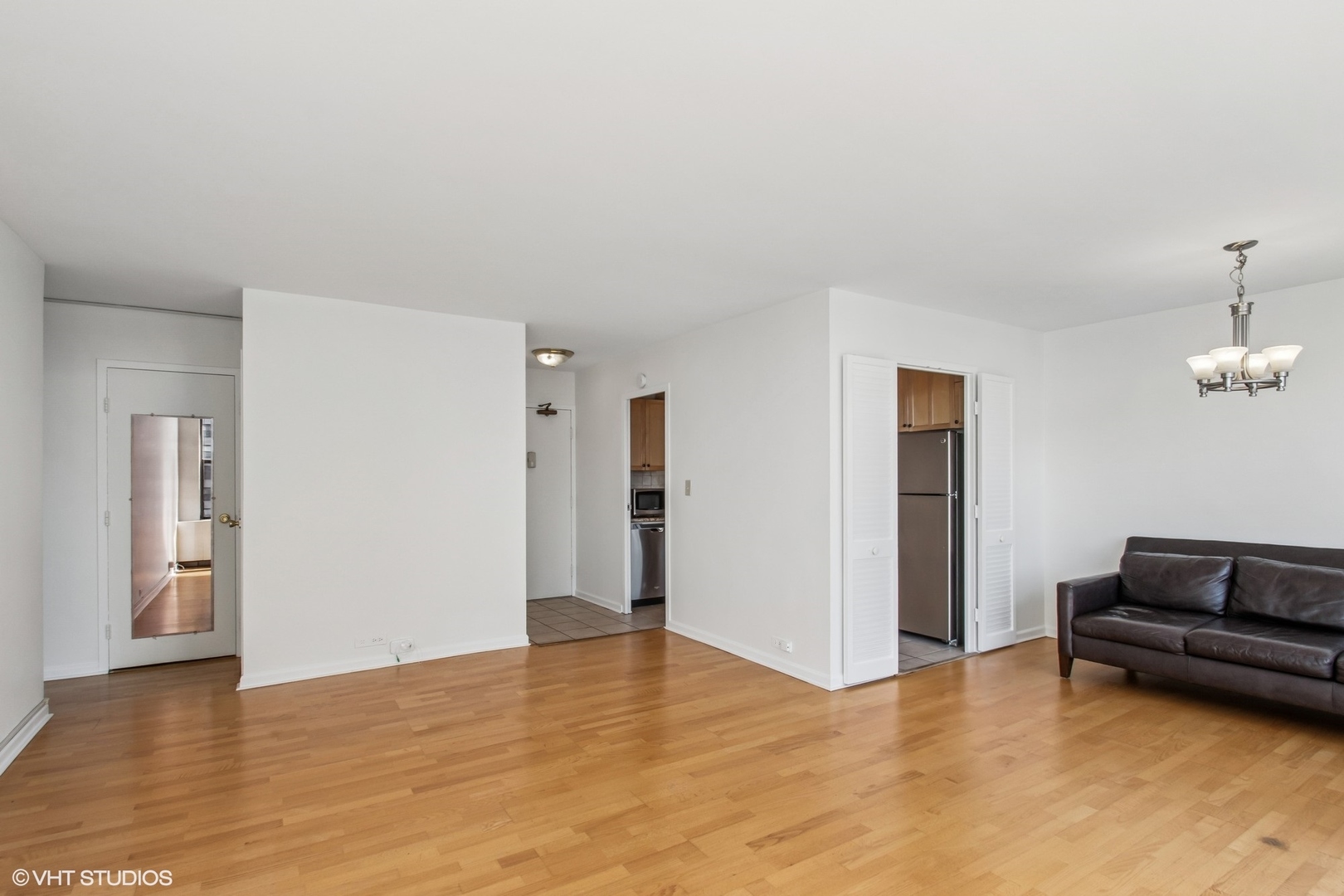 5757 N SHERIDAN Road, Unit #14D, Chicago, IL 60660