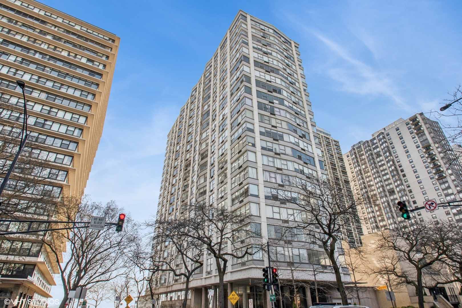 5757 N SHERIDAN Road, Unit #14D, Chicago, IL 60660