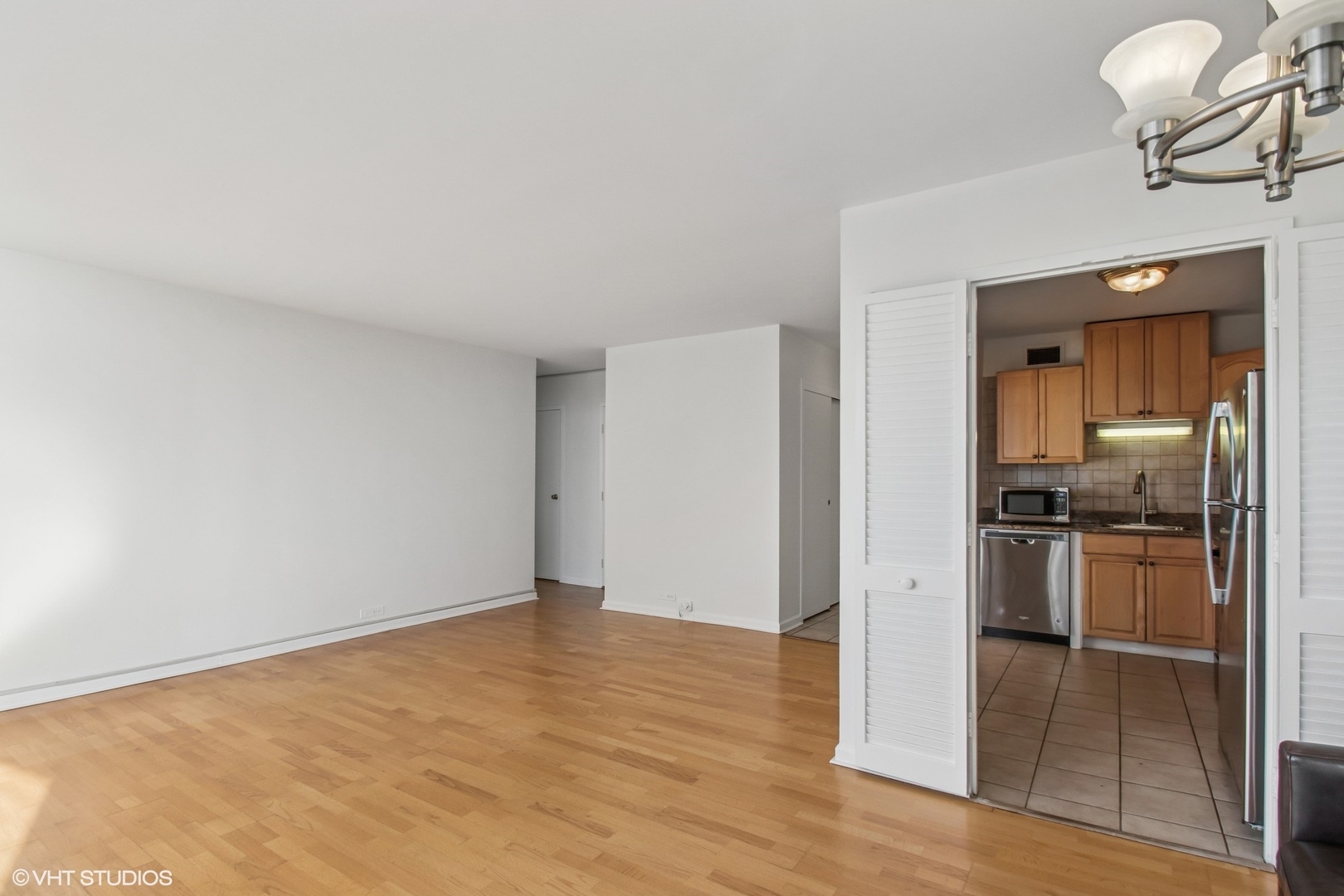 5757 N SHERIDAN Road, Unit #14D, Chicago, IL 60660