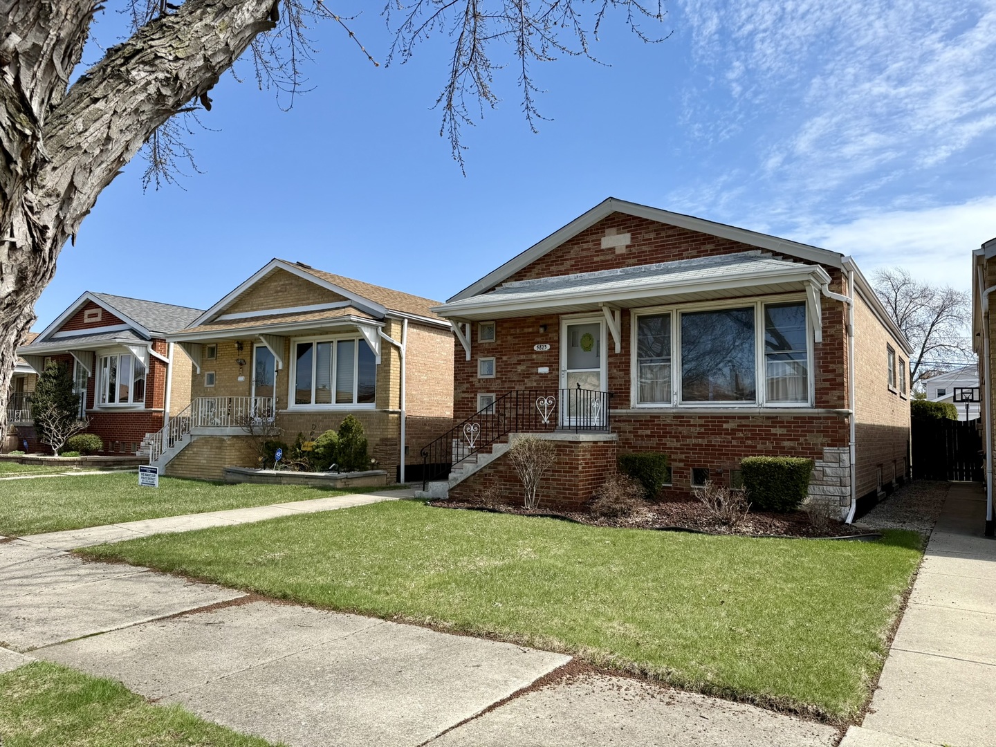 5823 S Melvina Avenue, Chicago, IL 60638