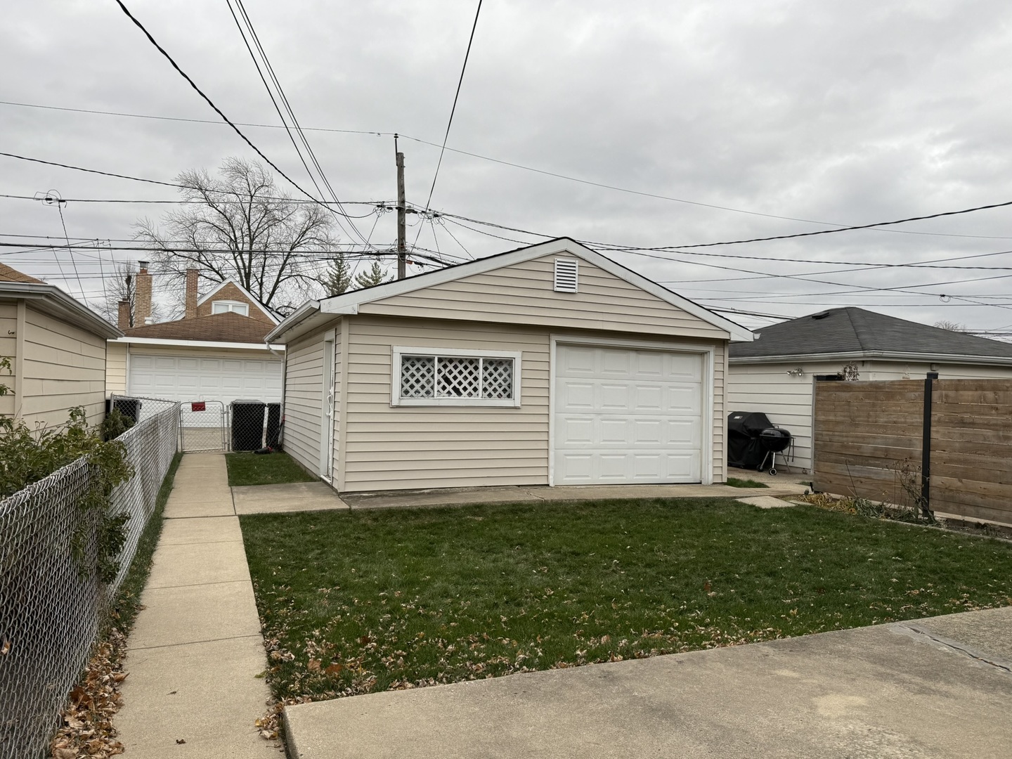 5823 S Melvina Avenue, Chicago, IL 60638