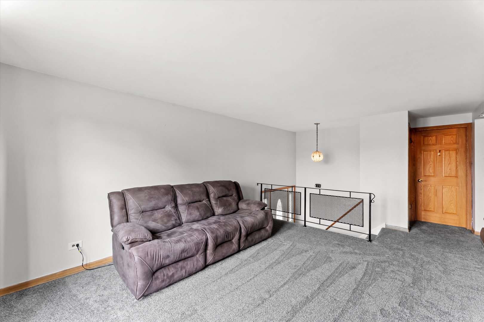 12713 S Escanaba Avenue, Chicago, IL 60633