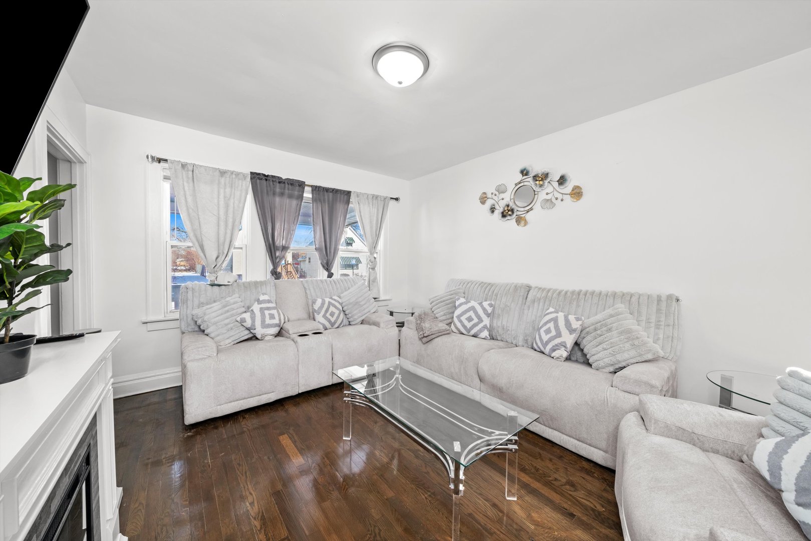 125 W 103rd Place, Chicago, IL 60628