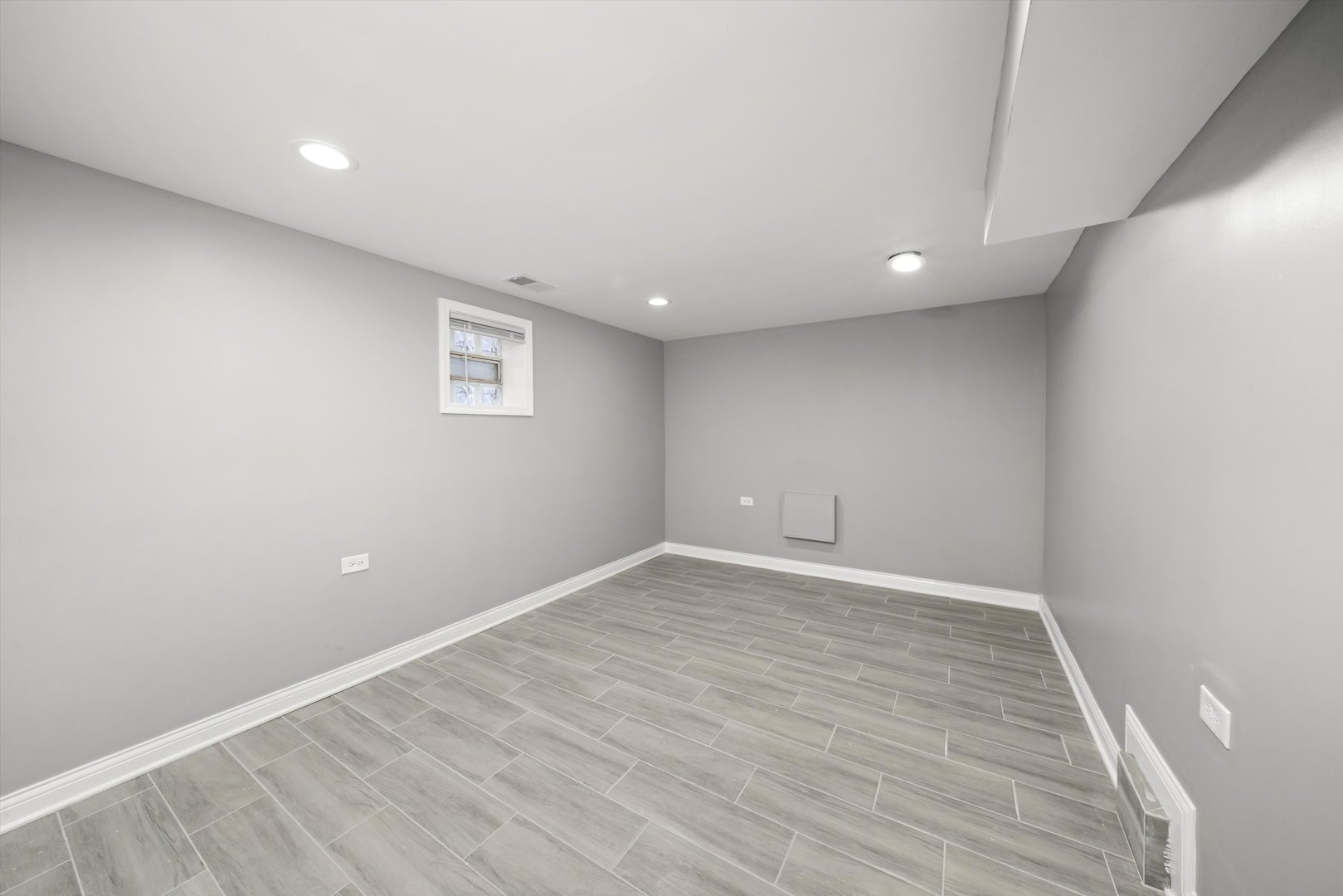 125 W 103rd Place, Chicago, IL 60628