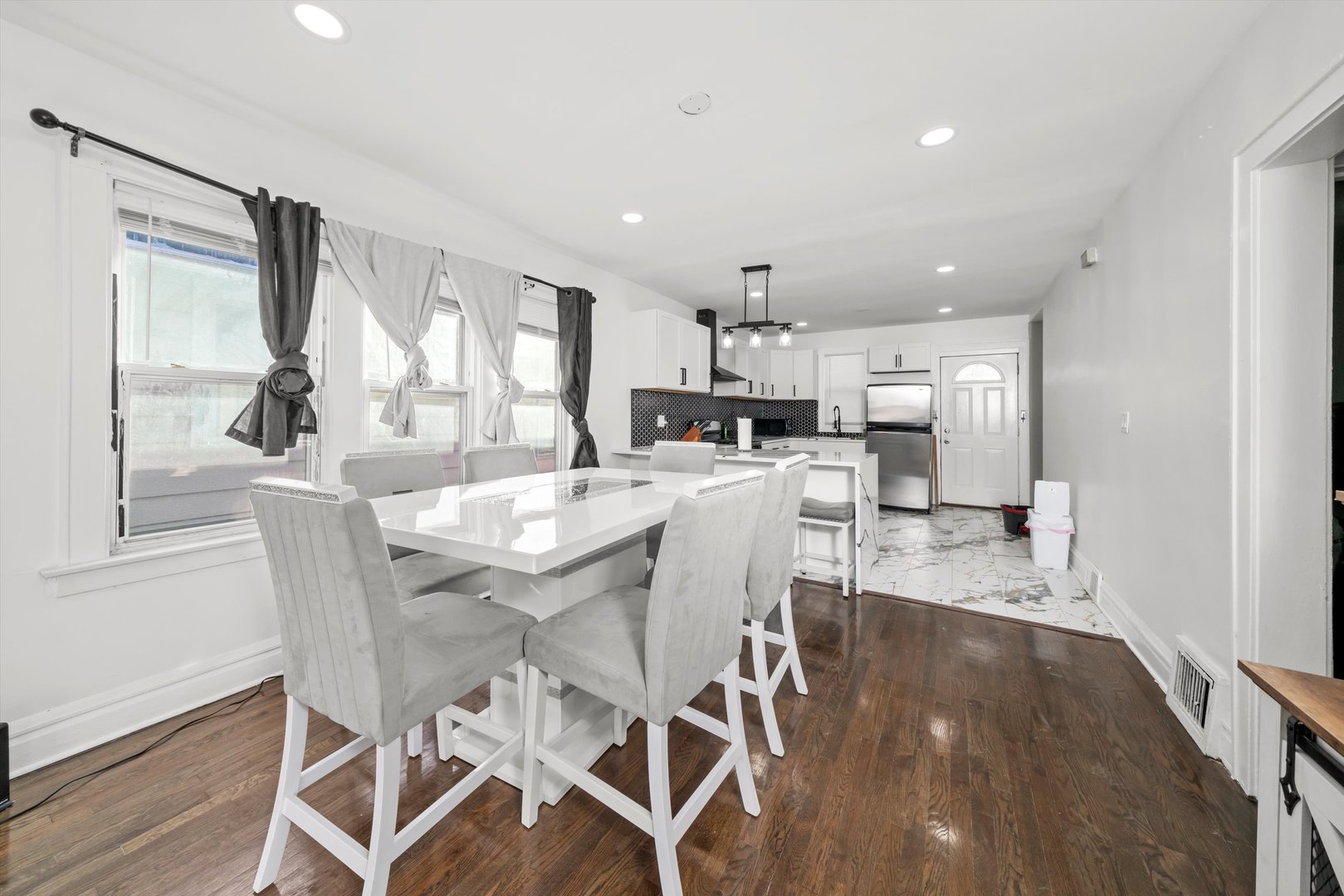 125 W 103rd Place, Chicago, IL 60628