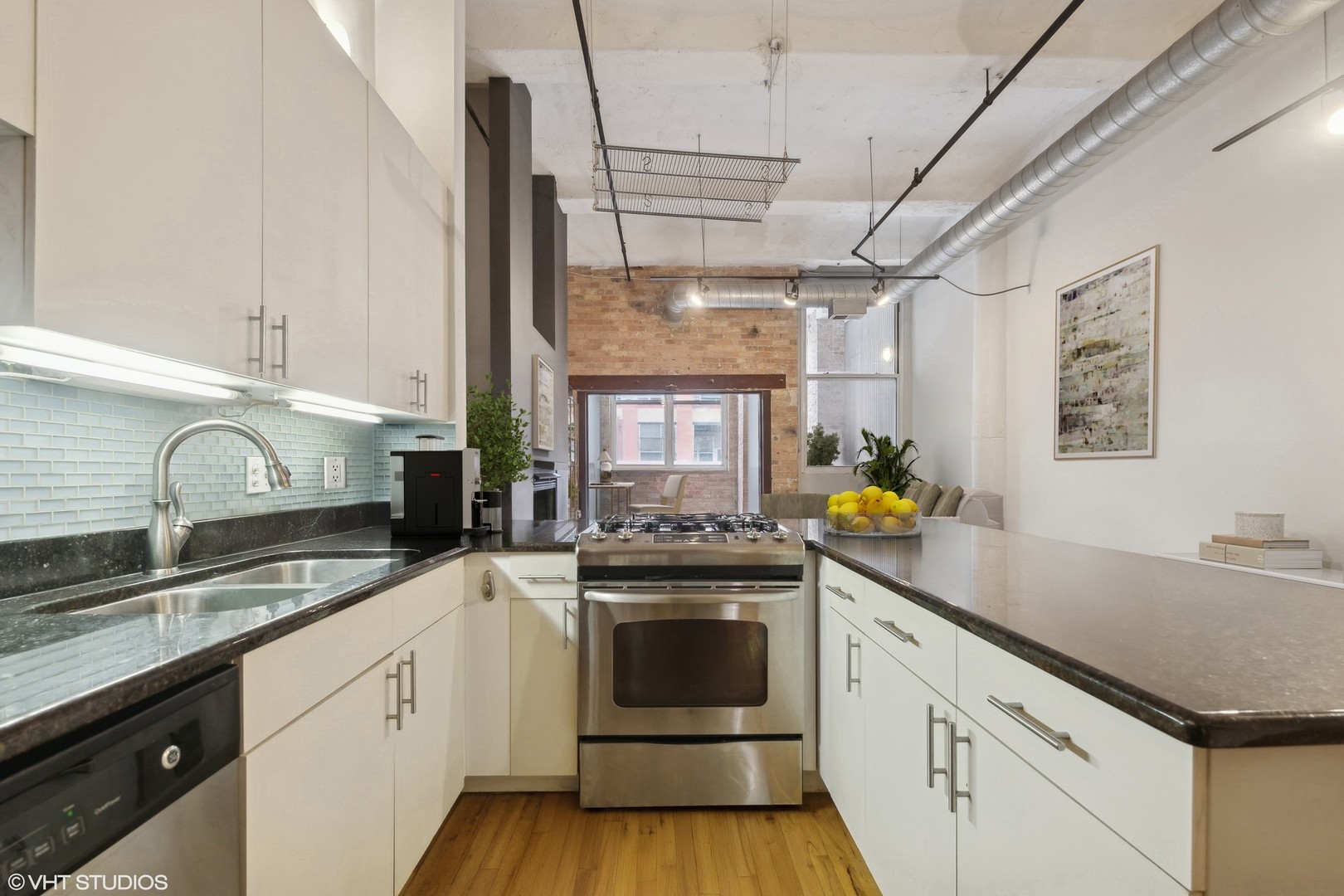 1000 W WASHINGTON Boulevard, Unit #320, Chicago, IL 60607