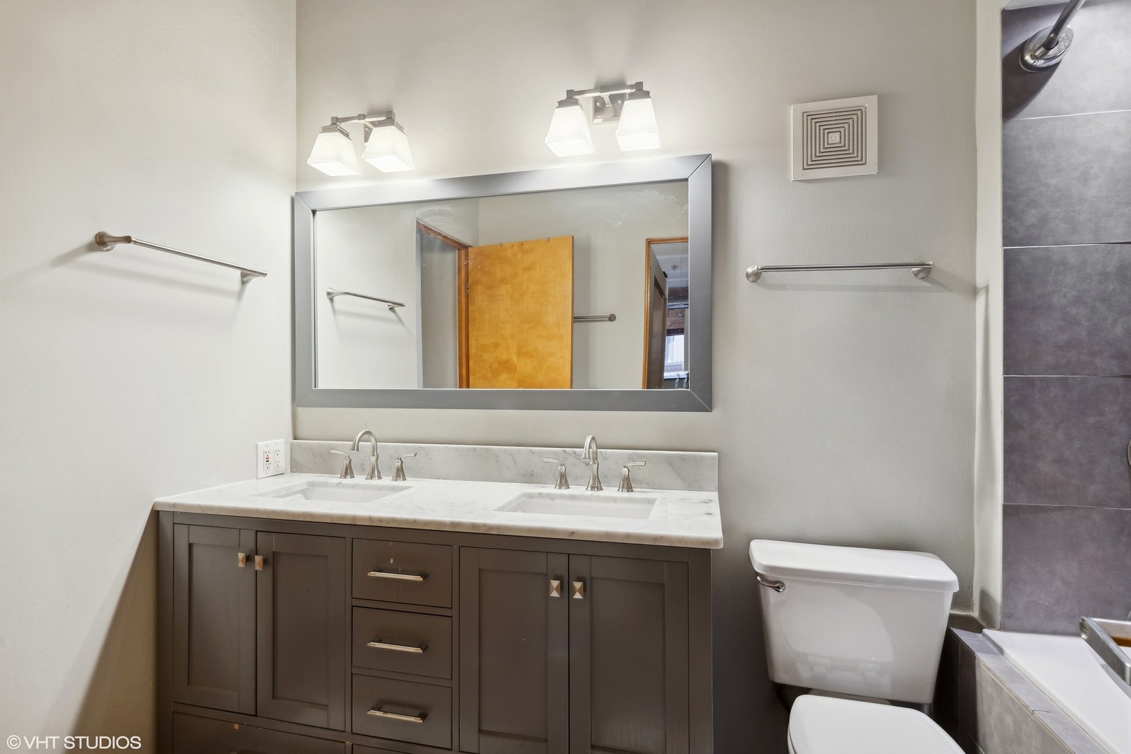 1000 W WASHINGTON Boulevard, Unit #320, Chicago, IL 60607