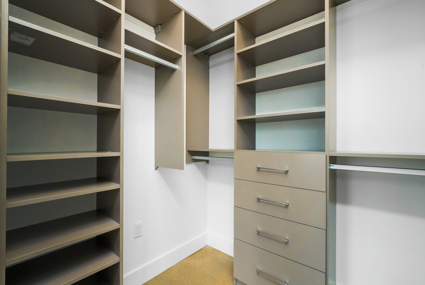 900 W Washington Boulevard, Unit #PHW, Chicago, IL 60607