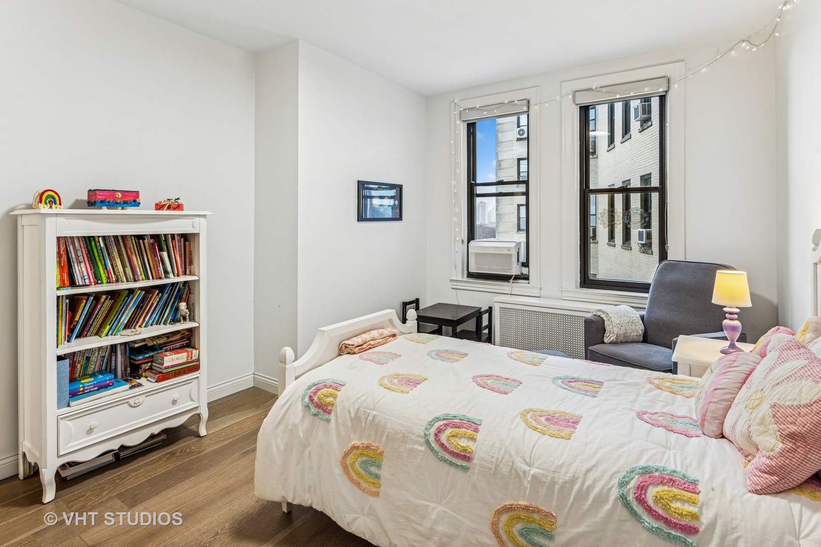 2000 N Lincoln Park West, Unit #802, Chicago, IL 60614