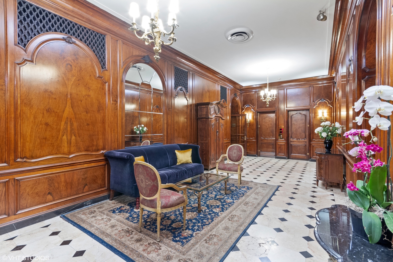 2000 N Lincoln Park West, Unit #802, Chicago, IL 60614