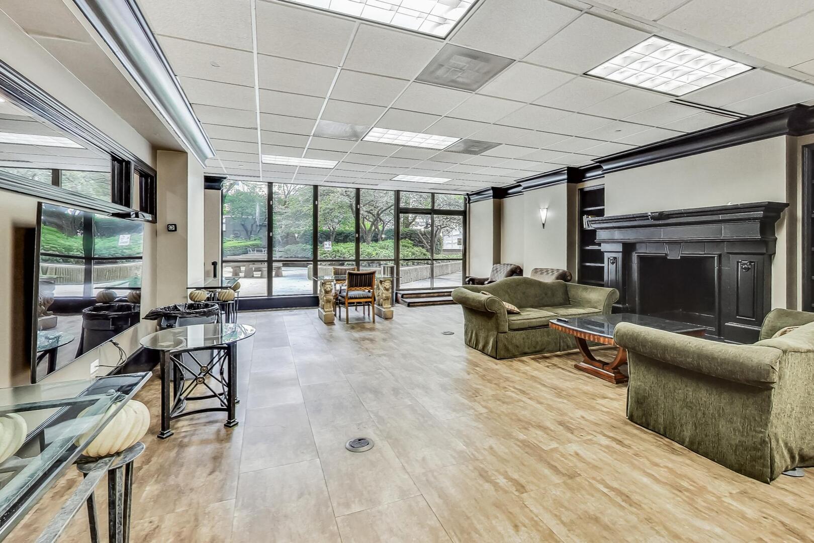 10 E Ontario Street, Unit #4808, Chicago, IL 60611