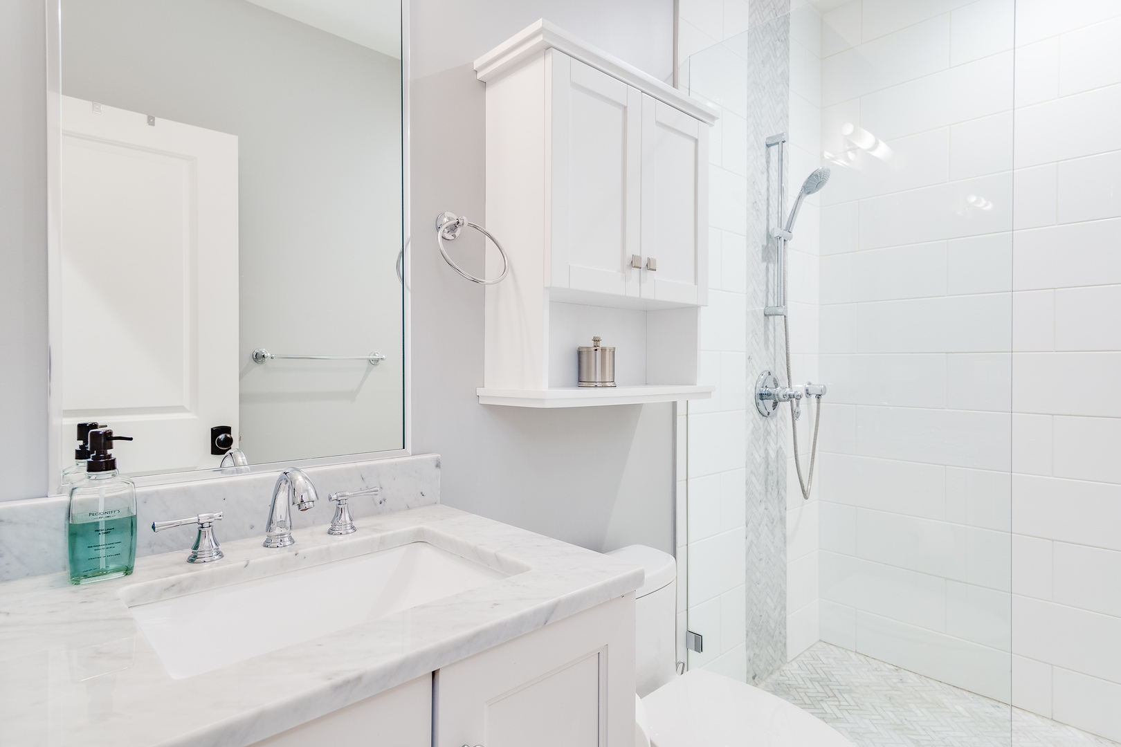 3618 N Richmond Street, Chicago, IL 60618