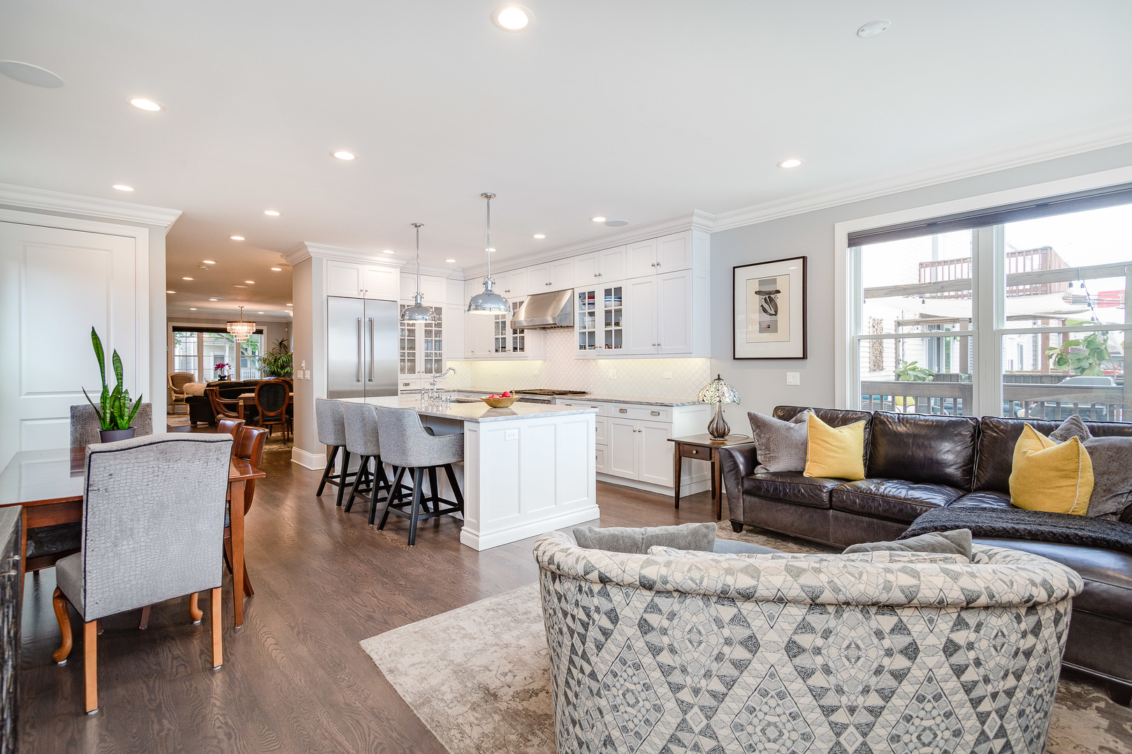 3618 N Richmond Street, Chicago, IL 60618