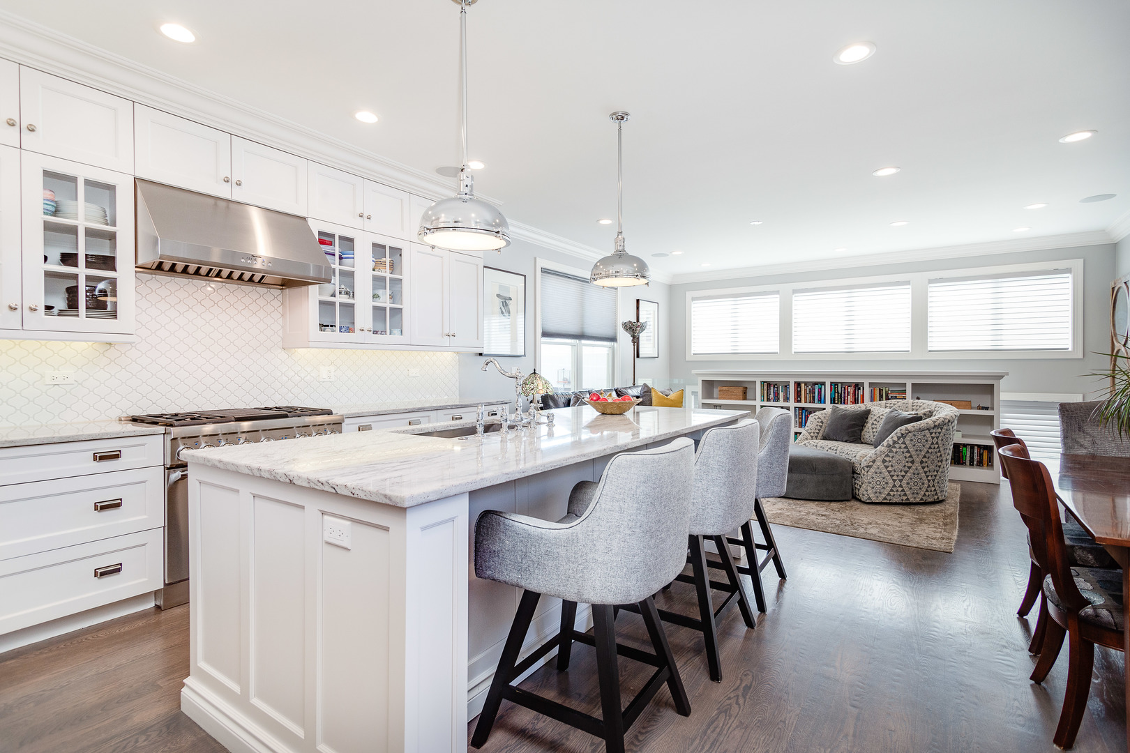 3618 N Richmond Street, Chicago, IL 60618