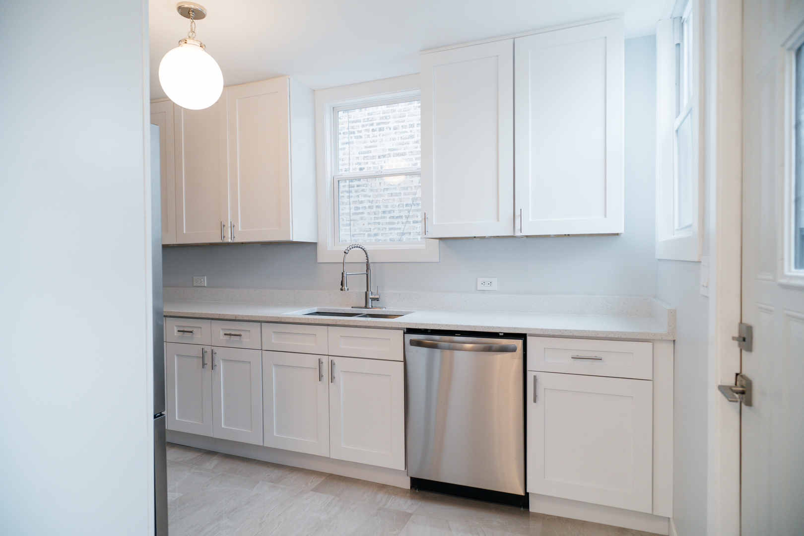 41 N Lotus Avenue, Chicago, IL 60644