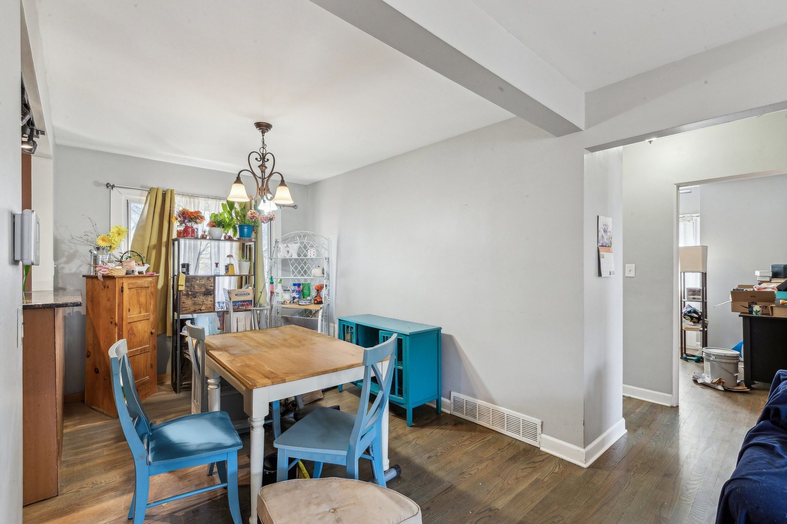 1700 W Jarvis Avenue, Unit #B, Chicago, IL 60626