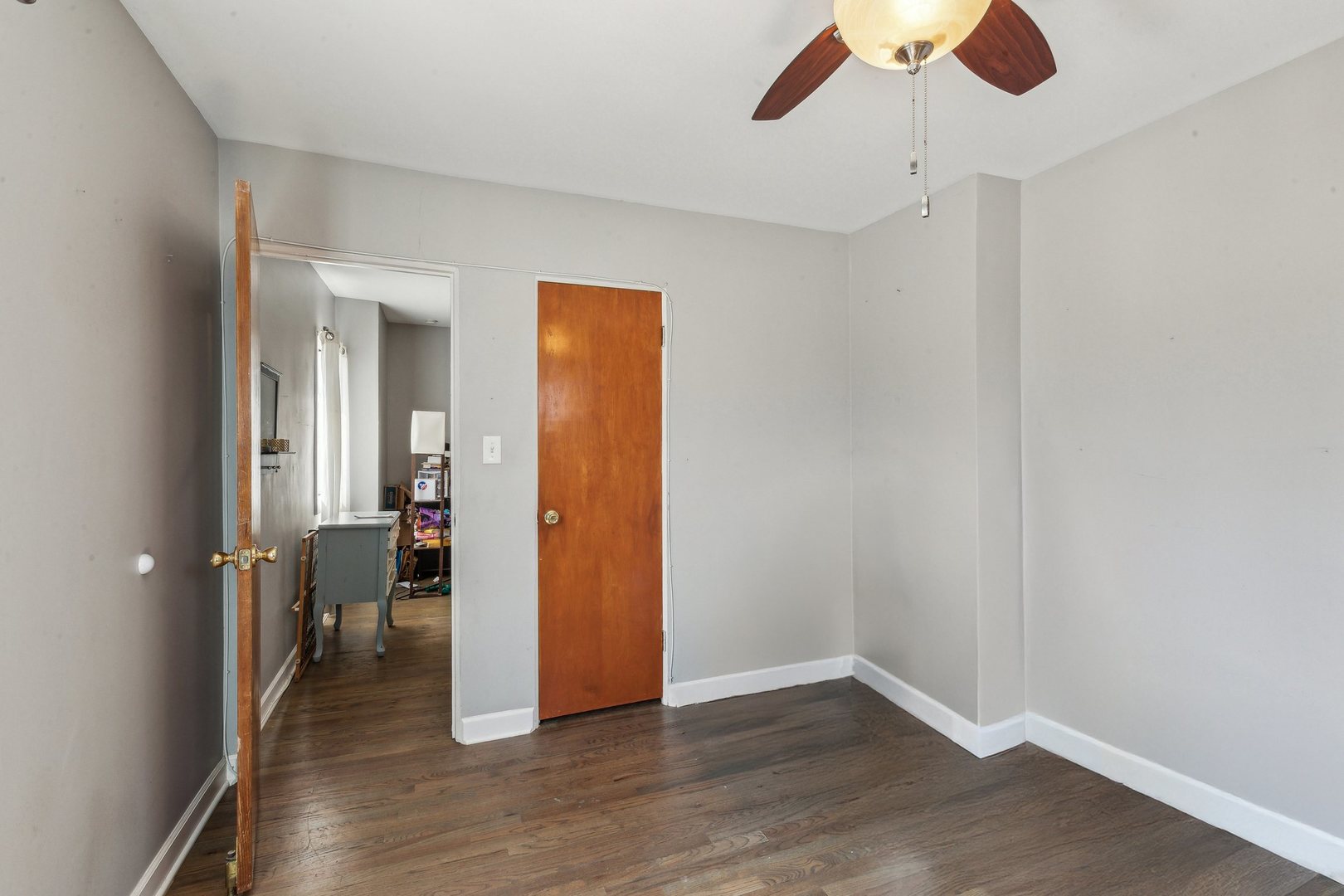1700 W Jarvis Avenue, Unit #B, Chicago, IL 60626