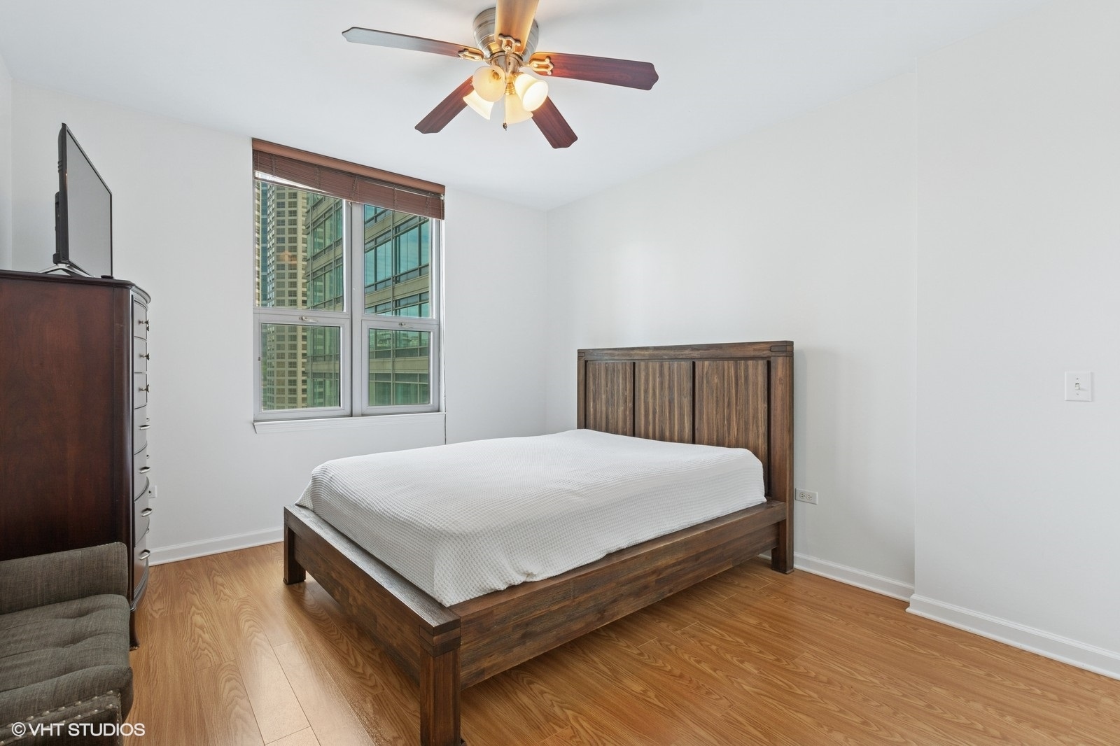 125 S Jefferson Street, Unit #1103, Chicago, IL 60661