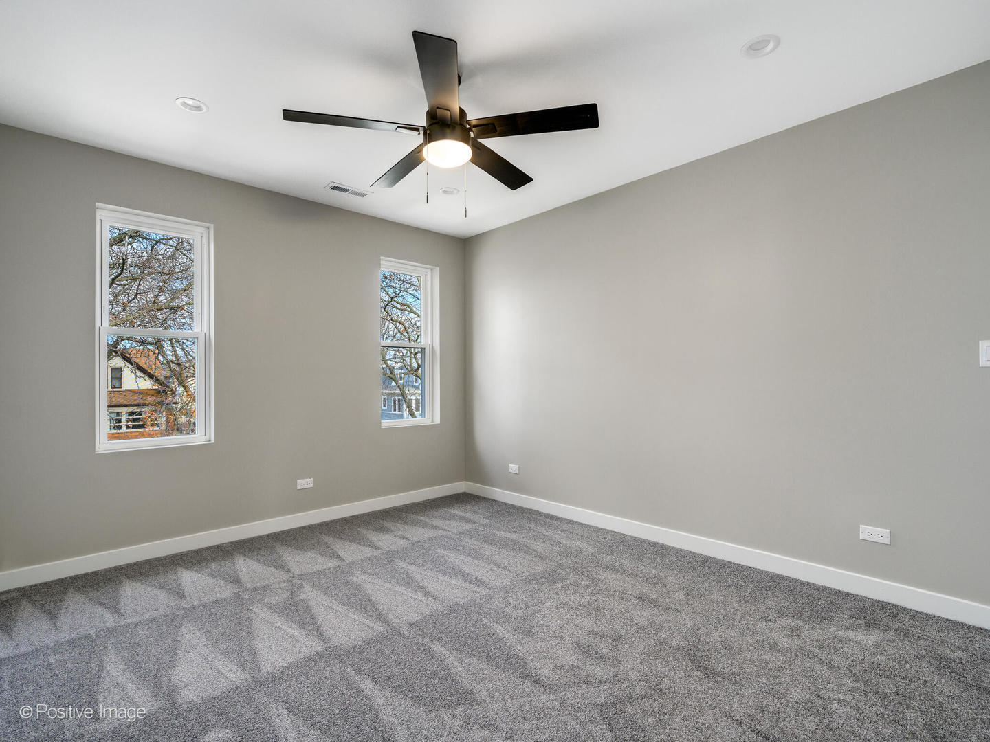 6578 N Onarga Avenue, Chicago, IL 60631